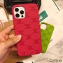 Celine Triomphe iPhone-Hülle aus Leder mit charakteristischem Print Rot