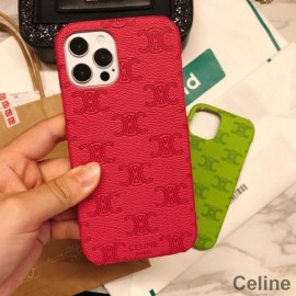 Custodia per iPhone Celine Triomphe in pelle con stampa Signature Rossa