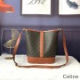 Bolsa balde média Celine em lona Triomphe preta