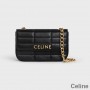 Mála Gualainn Slabhra Celine I Craiceann Lae Cuilteáilte Le Litreacha Celine Dubh