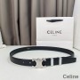 Celine Srednji Triomphe remen od glatke teleće kože s metalnom petljom crna/srebrna