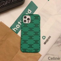 Funda para iPhone Celine Triomphe de cuero con estampado de firma verde
