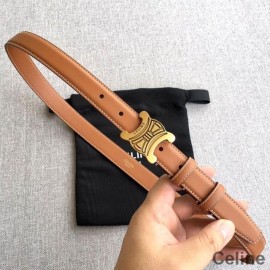 Celine Közepes Triomphe öv természetes borjúbőr barna színben